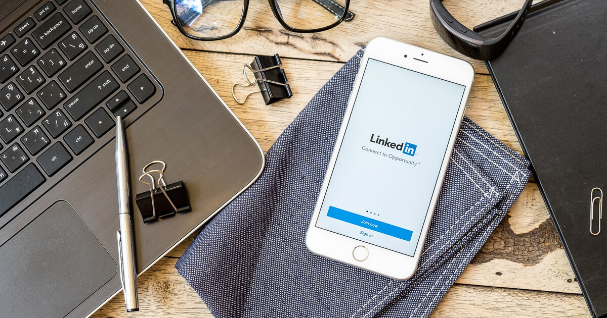 Can You Post a Resume on LinkedIn? Here’s What to Know